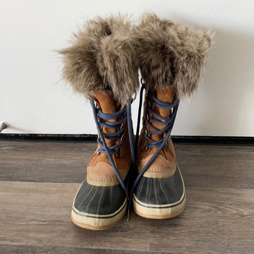 Tan Tall Sorel Boots